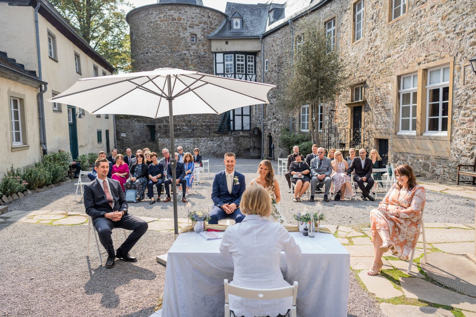 Trauung Schloss Hohenlimburg - Hochzeitsfotografin Hagen | Ruhrgebiet